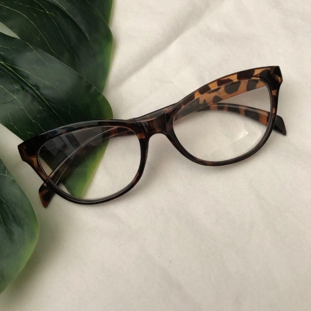 (1.5) reading glasses